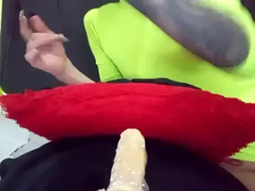 Stripchat Best live sex cam show of Devilnia9