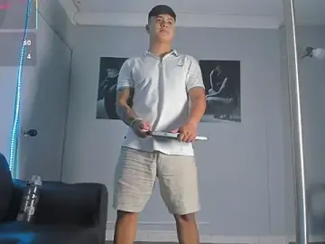 Stripchat Watch Live Sex Cams of Cristopher_strong