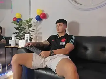 Stripchat Best live sex cam show of Cristopher_strong