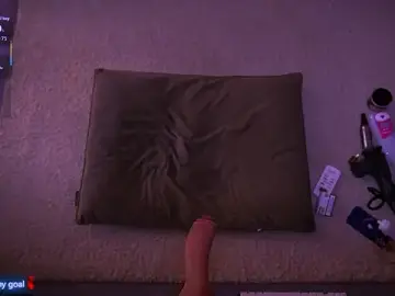 Stripchat Free Porn Cam of Redhead_Shark_new