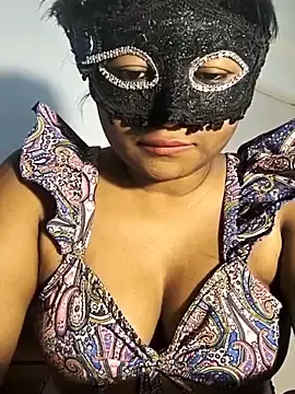 Stripchat Live Porn of DIRTYSECRET_QUEEN_07