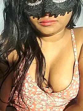 Stripchat Adult Webcam of DIRTYSECRET_QUEEN_07