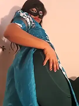 Stripchat Sex Cam of DIRTYSECRET_QUEEN_07