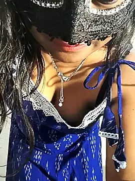 Stripchat Sex Cam of DIRTYSECRET_QUEEN_07