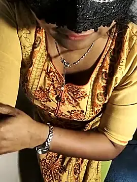 Stripchat Live Porn of DIRTYSECRET_QUEEN_07
