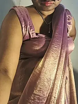 Stripchat Live Porn of DIRTYSECRET_QUEEN_07