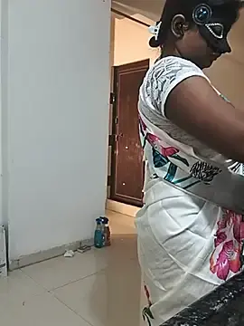 Stripchat Live Sex of DIRTYSECRET_QUEEN_07