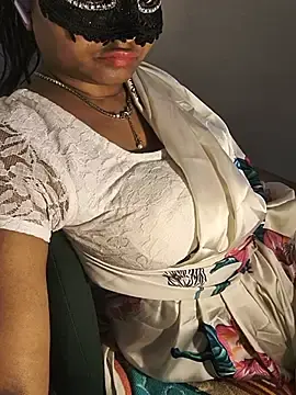 Stripchat Free Live Porn of DIRTYSECRET_QUEEN_07