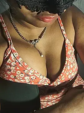 Stripchat Free Live Porn of DIRTYSECRET_QUEEN_07