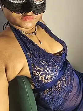 Stripchat Live Sex of DIRTYSECRET_QUEEN_07