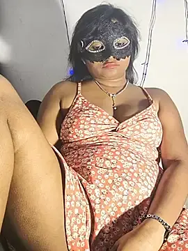 Stripchat Live Sex Cam of DIRTYSECRET_QUEEN_07