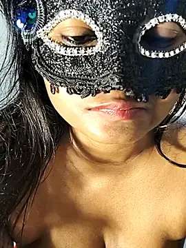 Stripchat Live Sex Cam of FANTASY_QUEEN_07