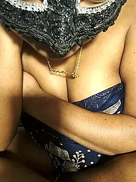 Stripchat Adult Webcam of FANTASY_QUEEN_07