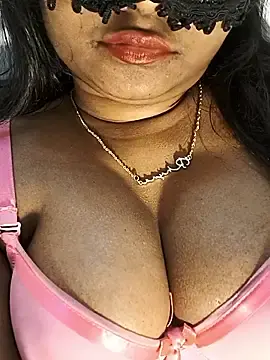 Stripchat Free Porn Cam of FANTASY_QUEEN_07