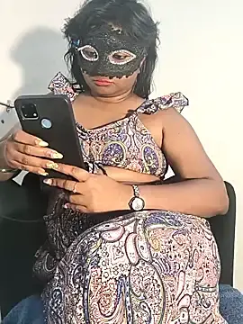 Stripchat Live Sex Cam of FANTASY_QUEEN_07