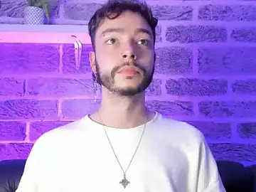 Stripchat Live Sex Cam of noah_ricci