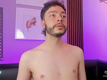 Stripchat Live Sex Cam of noah_ricci