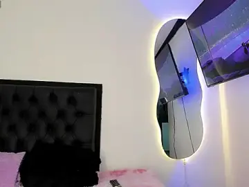 Stripchat Free Porn Cam of Maryonthemoon