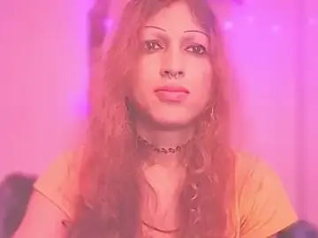 Stripchat Best Webcam of MmmMonikaBabie