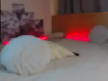 Stripchat Live Sex Cam of OttilieBurruss