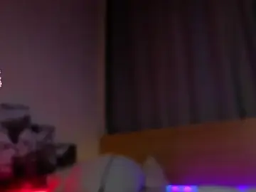 Stripchat Free Porn Cam of OttilieBurruss