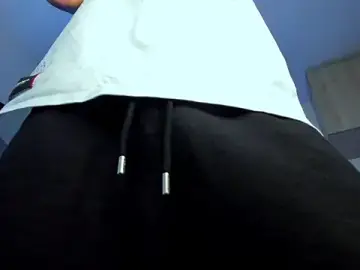 Stripchat Live Porn of Samuel_Suarez