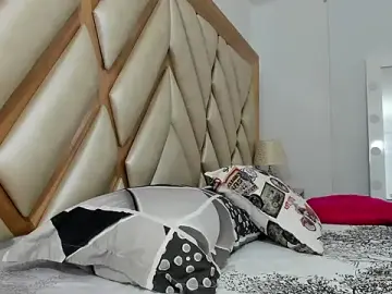 Stripchat Nude Webcam of briana_wonder69xxx