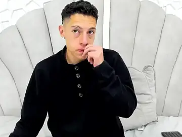 Stripchat Free Live Porn of thiago19s