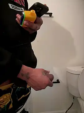 Stripchat Watch Live Sex Cams of 2HandsLong