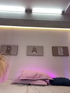 Stripchat Live Sex Cam of Esmeralda_Duarte