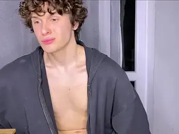 Stripchat Free Live Porn of alyx_garden