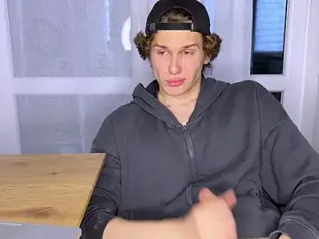 Stripchat Live Sex of alyx_garden