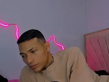 Stripchat Adult Webcam of Hana_and_Zeta