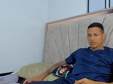 Stripchat Adult Webcams of Hana_and_Zeta