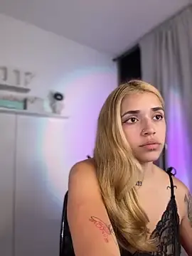 Stripchat Adult Webcam of JoselinFlower_