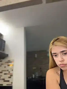 Stripchat Live Porn of JoselinFlower_