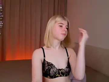 Stripchat Free Live Porn of Bella_amory