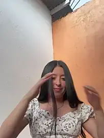 Stripchat Watch Live Sex Cams of Sofhi_corolinne31