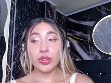 Stripchat Live Sex of _ManuVeelez