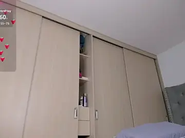 Stripchat Free Porn Cam of sussan_dream1