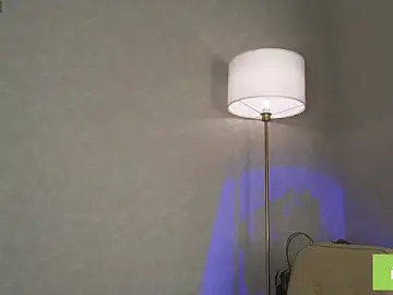 Stripchat Live Sex Cam of FairyFlutter