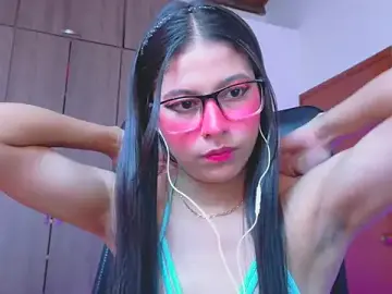 Stripchat Free Porn Cam of _ALLYSON18_