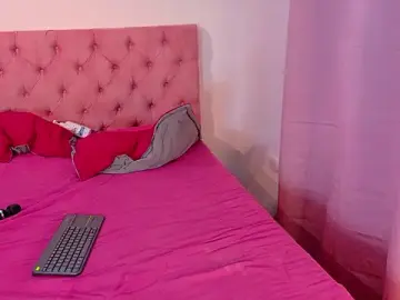 Stripchat Adult Webcams of two_milkyway