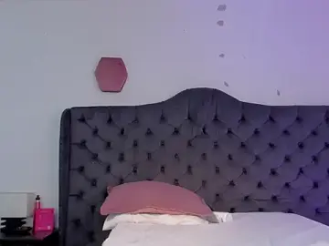 Stripchat Live Sex of two_milkyway