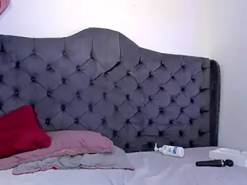 Stripchat Adult Webcam of two_milkyway