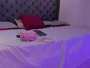 Stripchat Live Porn of two_milkyway