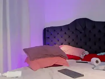 Stripchat Free Live Porn of two_milkyway