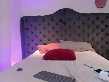 Stripchat Free Live Porn of two_milkyway
