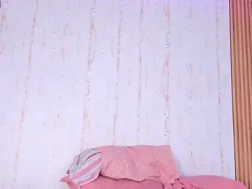 Stripchat Free Porn Cam of two_milkyway