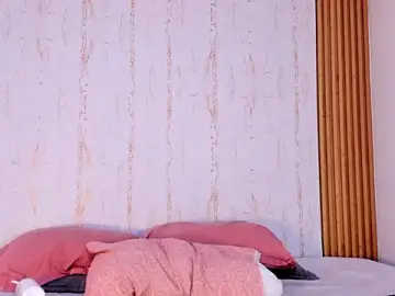 Stripchat Adult Webcam of two_milkyway